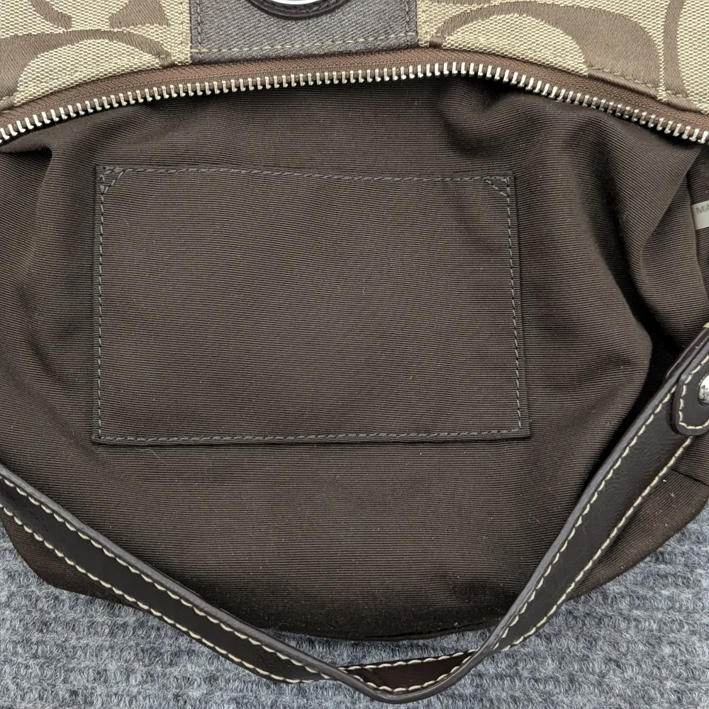 Classic COACH Purse BROWN MEDIUM CANVAS Handbag, Monochrome, Y2K, Classic, Clean